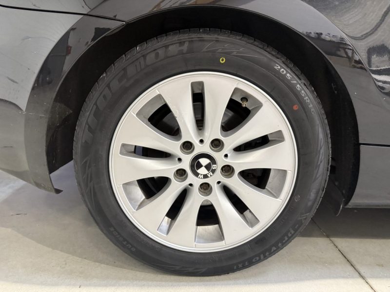 BMW SERIE 1 118I E87 LCI 143CH PACK M BVA / Suivi complet / Chaine neuve