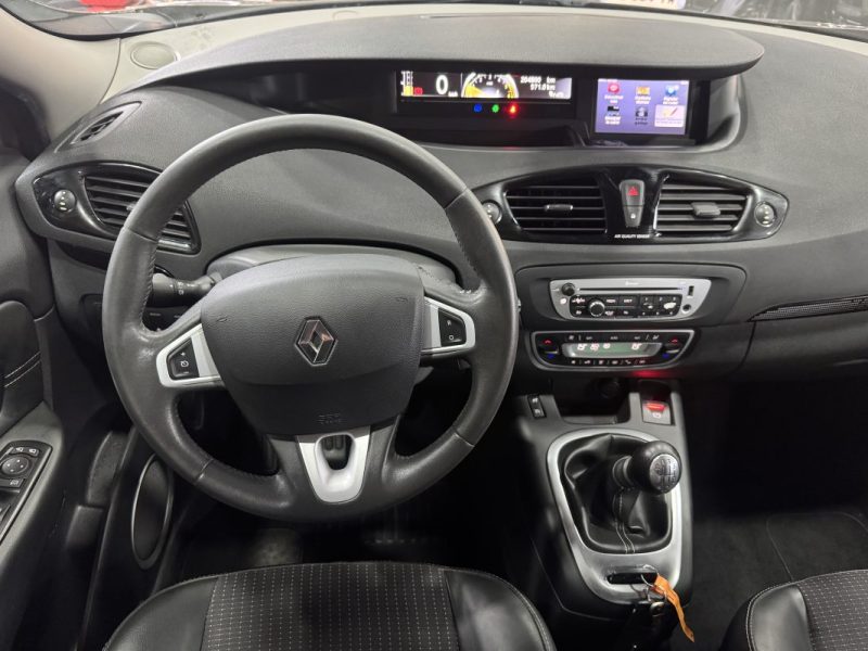 RENAULT SCENICIII 1.5 DCI 110CH FAP BOSE 7 PLACES 2012