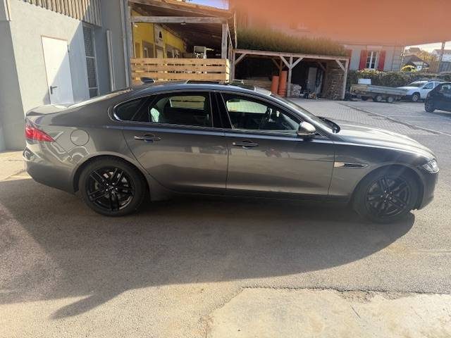 JAGUAR  XF V6 3.0 D 300CH PRESTIGE BVA+TOIT OUVRANT 2015