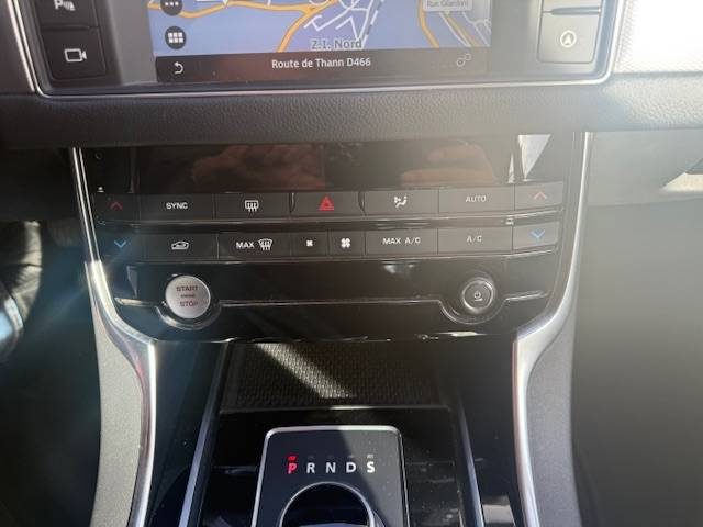 JAGUAR  XF V6 3.0 D 300CH PRESTIGE BVA+TOIT OUVRANT 2015