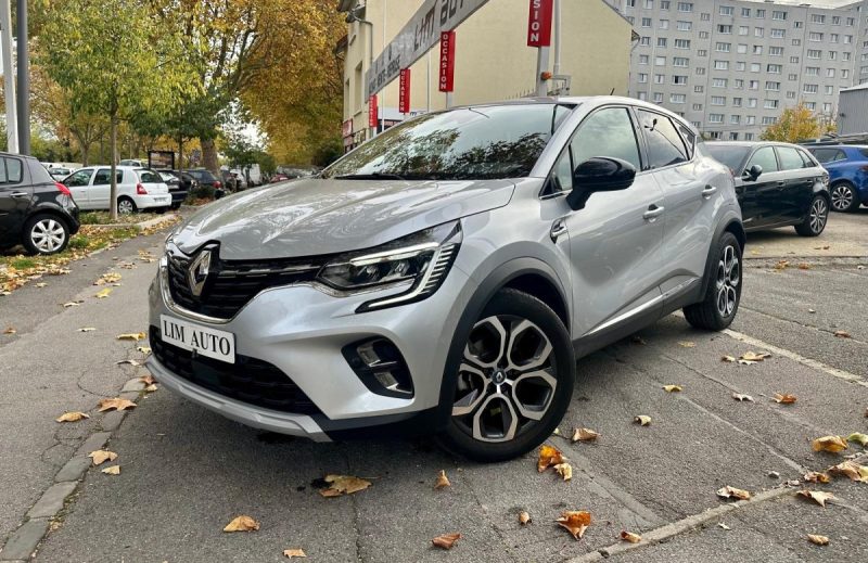 RENAULT CAPTUR 1.6 E-TECH HYBRIDE RECHARGEABLE 160 INTENS **1ÈRE MAIN** 