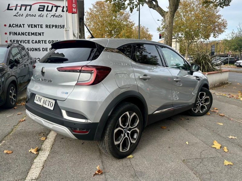 RENAULT CAPTUR 1.6 E-TECH HYBRIDE RECHARGEABLE 160 INTENS **1ÈRE MAIN** 