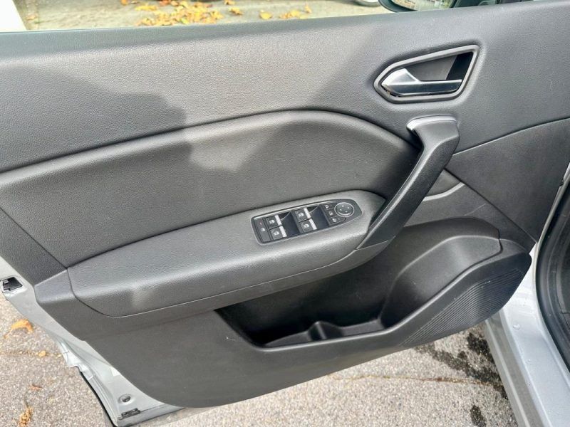 RENAULT CAPTUR 1.6 E-TECH HYBRIDE RECHARGEABLE 160 INTENS **1ÈRE MAIN** 