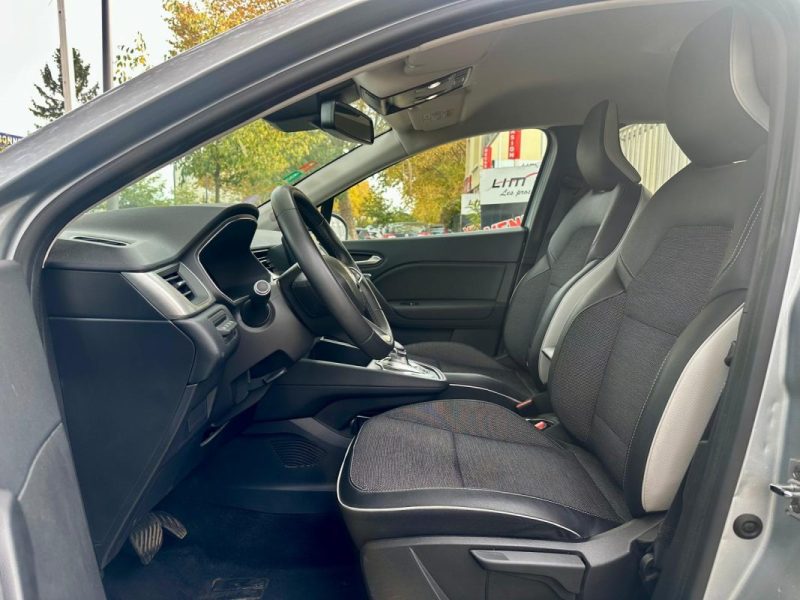 RENAULT CAPTUR 1.6 E-TECH HYBRIDE RECHARGEABLE 160 INTENS **1ÈRE MAIN** 