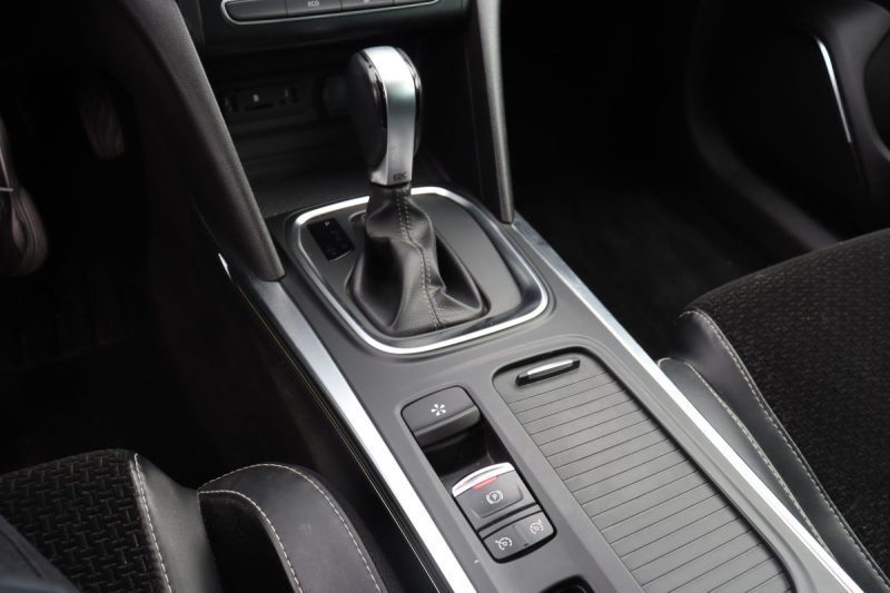 RENAULT MEGANE IV 1.2 TCE 130 ENERGY INTENS EDC