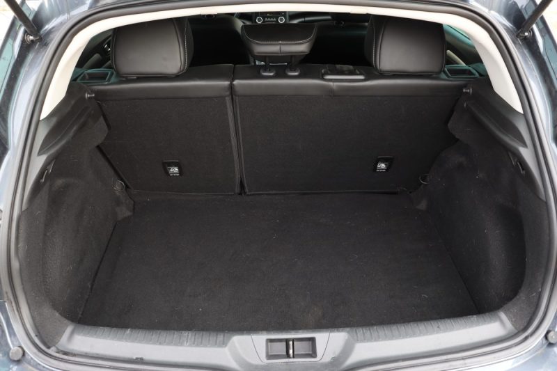 RENAULT MEGANE IV 1.2 TCE 130 ENERGY INTENS EDC