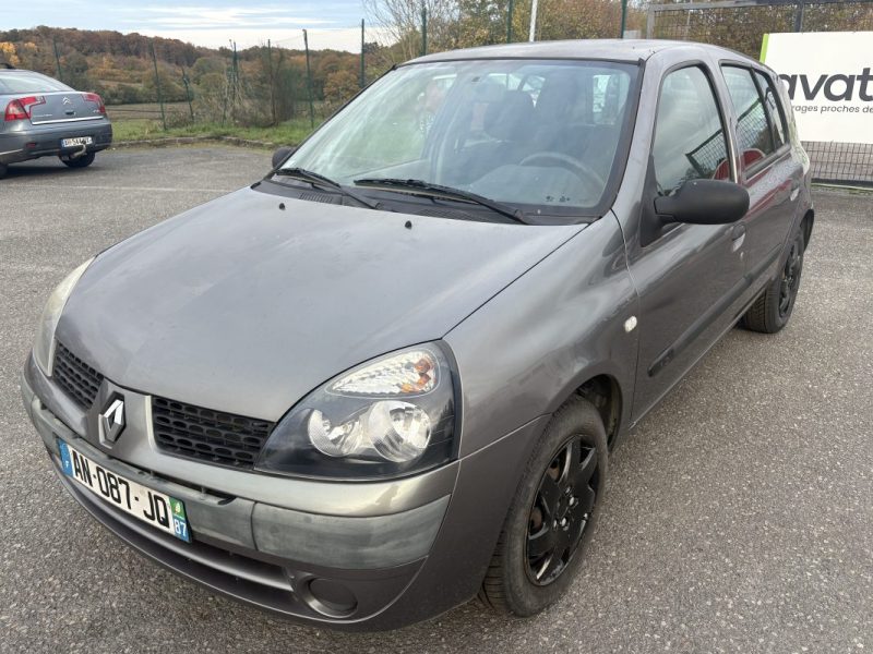 RENAULT CLIO II PHASE 2 1.2 I 60 CV DEPOT-VENTE 2003