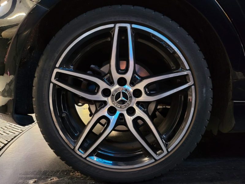 MERCEDES CLASSE A 200 D 7G-DCT FASCINATION PACK AMG / TOIT OUVRANT + SHADOW Line/