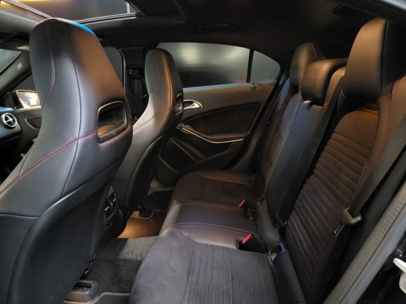 MERCEDES CLASSE A 200 D 7G-DCT FASCINATION PACK AMG / TOIT OUVRANT + SHADOW Line/