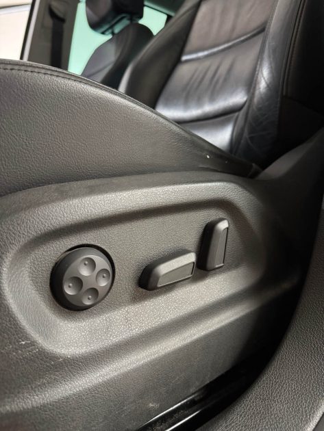 Volkswagen Tiguan - Version Carat - 2.0 TDI 110 ch - Très propre - Gris - Garantie 1an