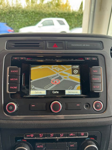 Volkswagen Tiguan - Version Carat - 2.0 TDI 110 ch - Très propre - Gris - Garantie 1an