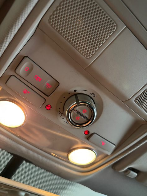 Volkswagen Tiguan - Version Carat - 2.0 TDI 110 ch - Très propre - Gris - Garantie 1an