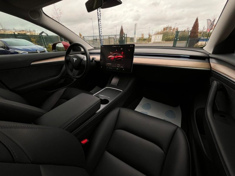 TESLA Model 3 RWD Standard Plus • MY22 • 2022