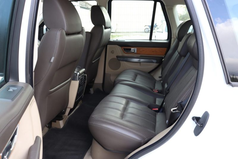 LAND ROVER RANGE ROVER SPORT SDV6 3.0 256 HSE BVA8