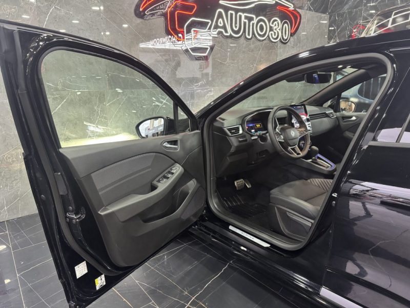 RENAULT CLIO 1.6 E-TECH 145 TECHNO 2025 TTC