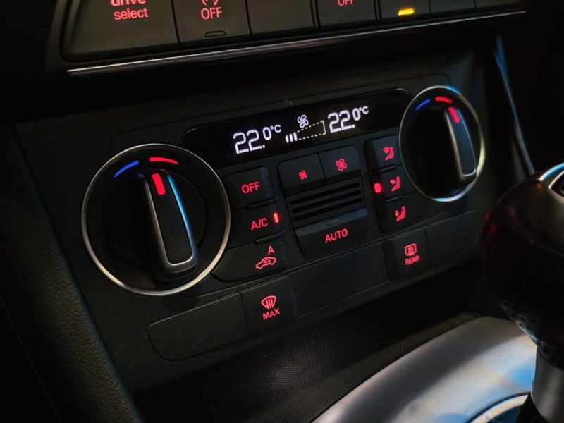 AUDI Q3 1.4 TFSI 150ch S LINE / TOIT OUVRANT / CAMERA DE RECUL / PACK BOSE