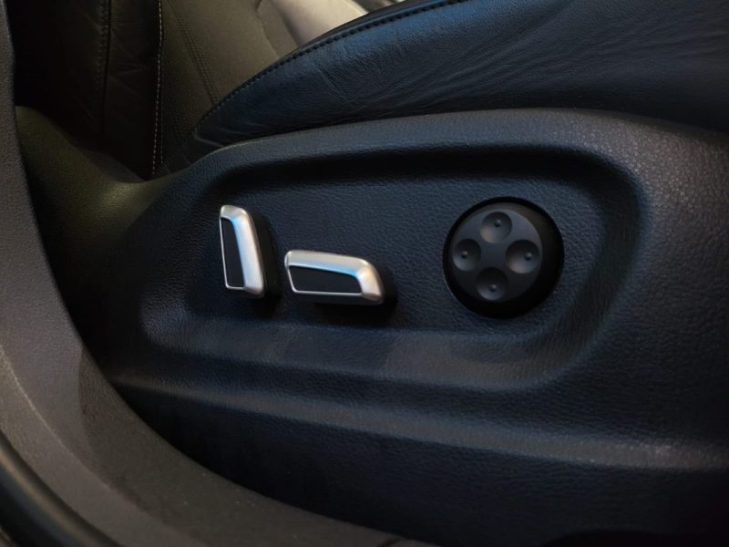 AUDI Q3 1.4 TFSI 150ch S LINE / TOIT OUVRANT / CAMERA DE RECUL / PACK BOSE