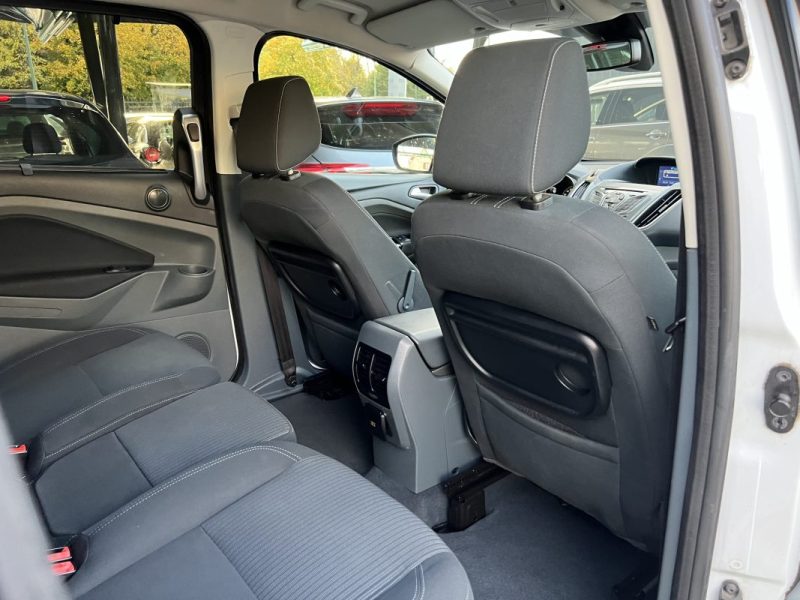 FORD GRAND C-MAX II TITANIUM 2.0 TDCI 140 Cv 7 PLACES GPS BLUETOOTH BVM6 CRIT AIR 2 - GARANTIE 1 AN