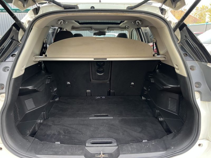 NISSAN X-TRAIL III TEKNA 1.6 DCI 130 ATTELAGE ECRAN TACTILE TOIT OUVRANT CritAir 2 - GARANTIE 1 AN
