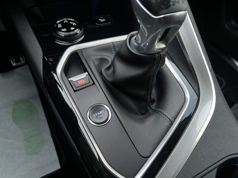 PEUGEOT 3008 II CROSSWAY 1.5 HDI 130 Cv 1ERE MAIN VIRTUAL COCKPIT APPLE & ANDROID - GARANTIE 1 AN