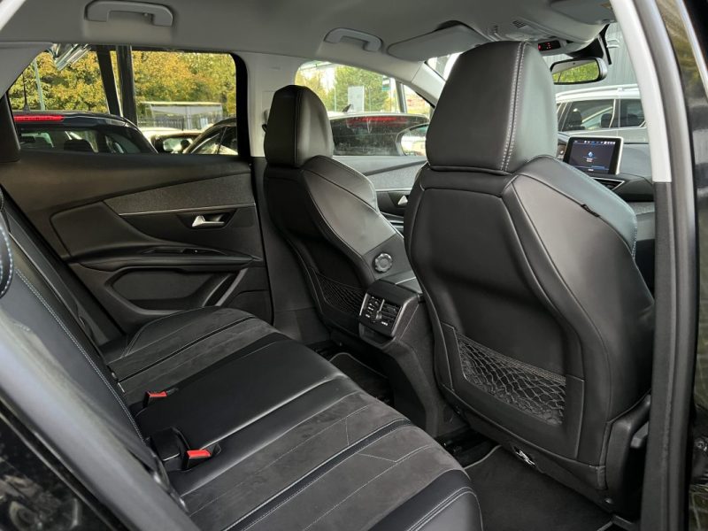 PEUGEOT 3008 II CROSSWAY 1.5 HDI 130 Cv 1ERE MAIN VIRTUAL COCKPIT APPLE & ANDROID - GARANTIE 1 AN