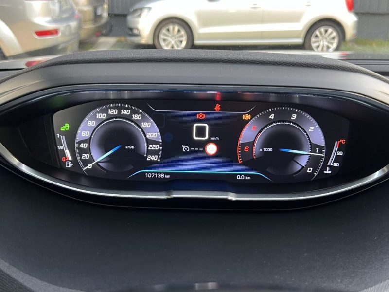 PEUGEOT 3008 II CROSSWAY 1.5 HDI 130 Cv 1ERE MAIN VIRTUAL COCKPIT APPLE & ANDROID - GARANTIE 1 AN