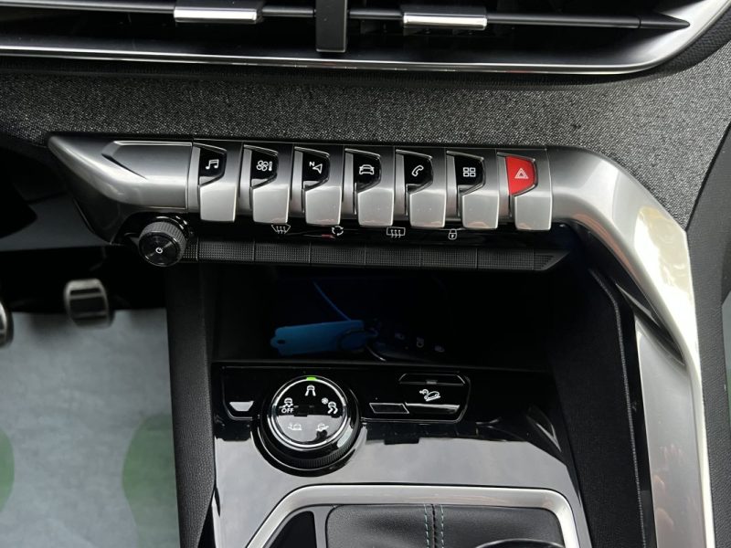 PEUGEOT 3008 II CROSSWAY 1.5 HDI 130 Cv 1ERE MAIN VIRTUAL COCKPIT APPLE & ANDROID - GARANTIE 1 AN