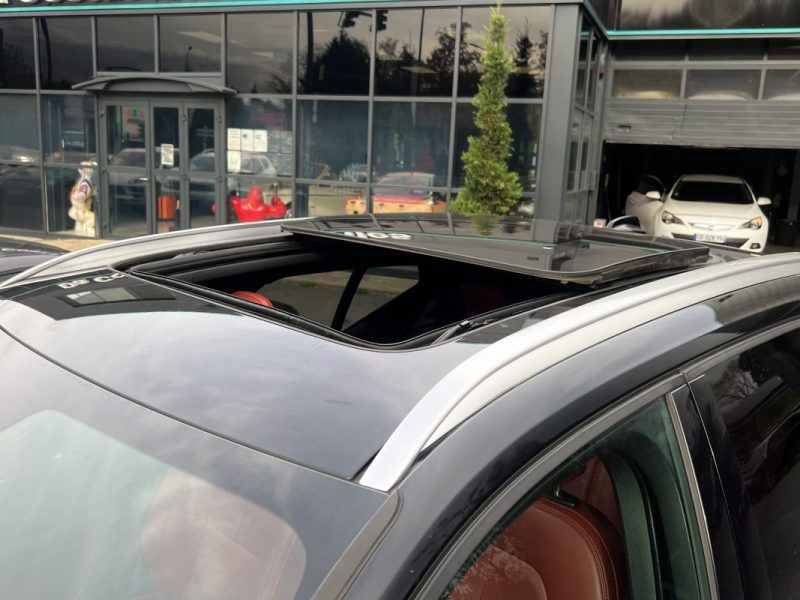 VOLVO XC40 D3 MOMENTUM 2.0 150 Cv BOITE AUTO TOIT OUVRANT CUIR GPS APPLE CARPLAY - Garantie1an