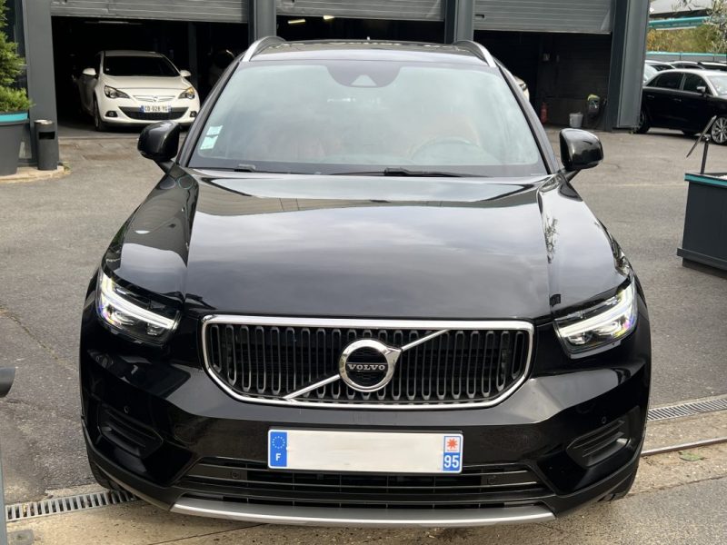 VOLVO XC40 D3 MOMENTUM 2.0 150 Cv BOITE AUTO TOIT OUVRANT CUIR GPS APPLE CARPLAY - Garantie1an