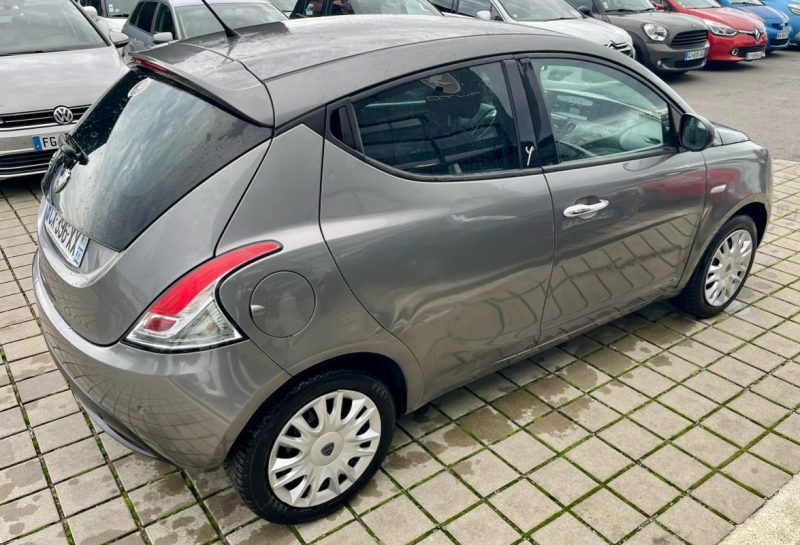 LANCIA YPSILON 1.2  PLATINUM 69CH + STOP&START 5P GOLD 2013