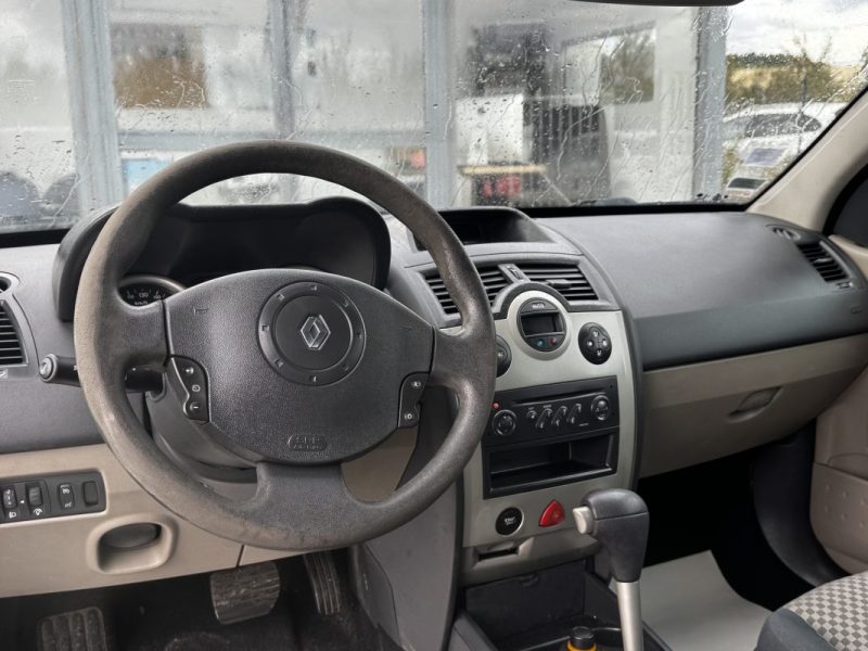 RENAULT MEGANE PACK AUTHENTIQUE 1.6 16V BOITE AUTOMATIQUE PROACTIVE 2003