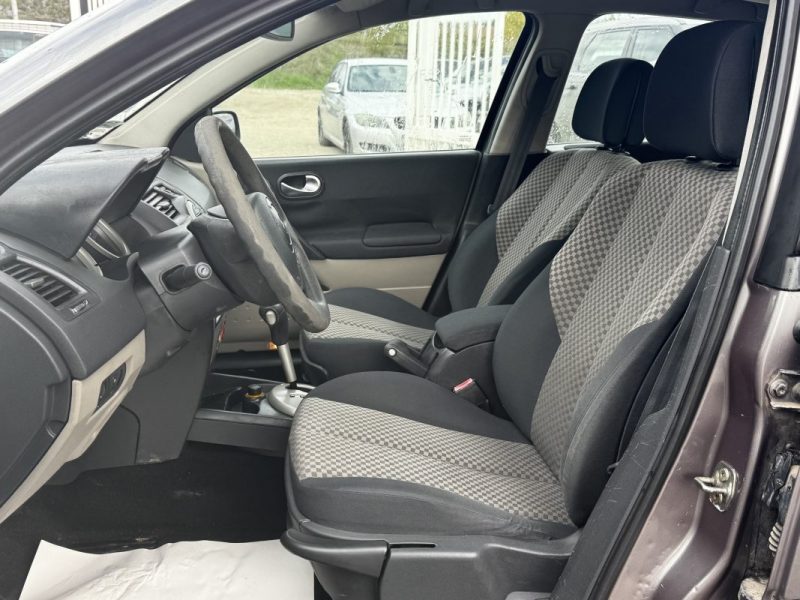 RENAULT MEGANE PACK AUTHENTIQUE 1.6 16V BOITE AUTOMATIQUE PROACTIVE 2003
