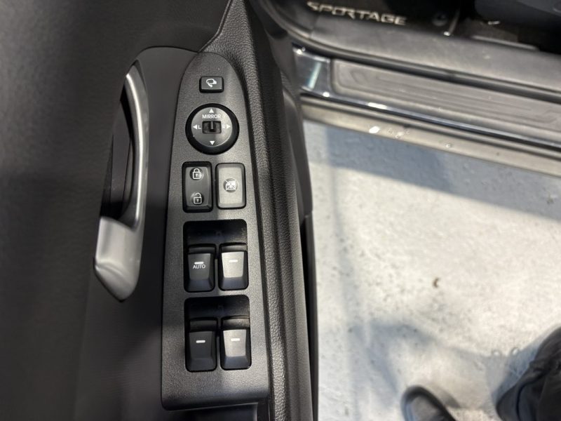 Kia Sportage  2015  - siège chauffant - Toit ouvrant - attelage