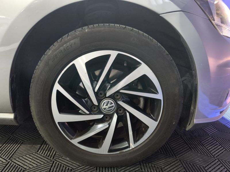 VOLKSWAGEN VOLKSWAGEN GOLF VII 1.6 TDI 115 CV CONFORTLINE BUSINESS - CLIM - CAMERA - REGULATEUR ADAPTATIF  1.6 TDI 115CH CONFORTLINE BUSINESS 5P 2019