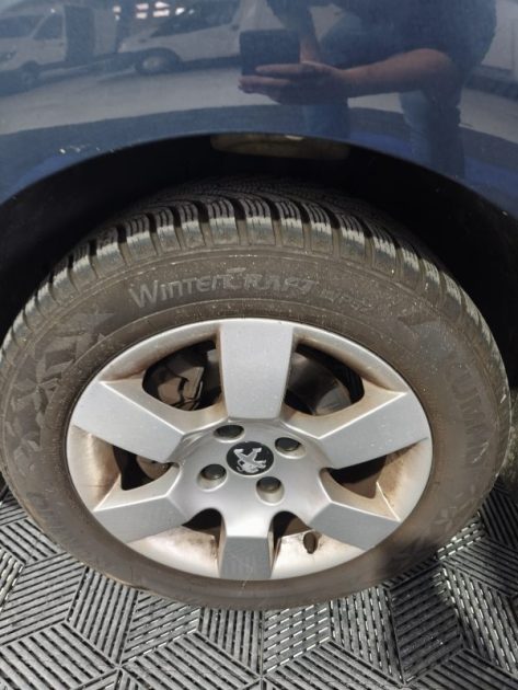 PEUGEOT PEUGEOT 5008 1.6 HDI 115 CV 5 PLACES FINITION ALLURE  1.6 HDI 115CH FAP ACCESS 2014