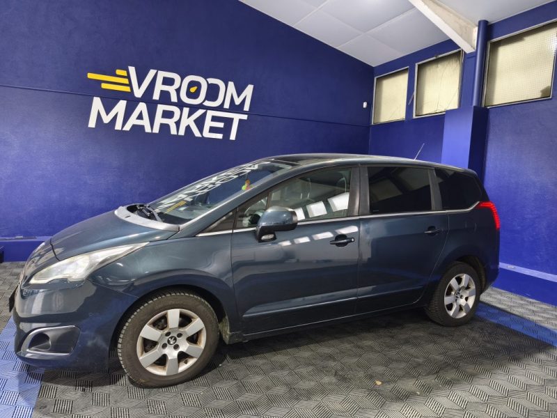 PEUGEOT 5008 1.6 HDI 115 CV 5 PLACES FINITION ALLURE  1.6 HDI 115CH FAP ACCESS 2014