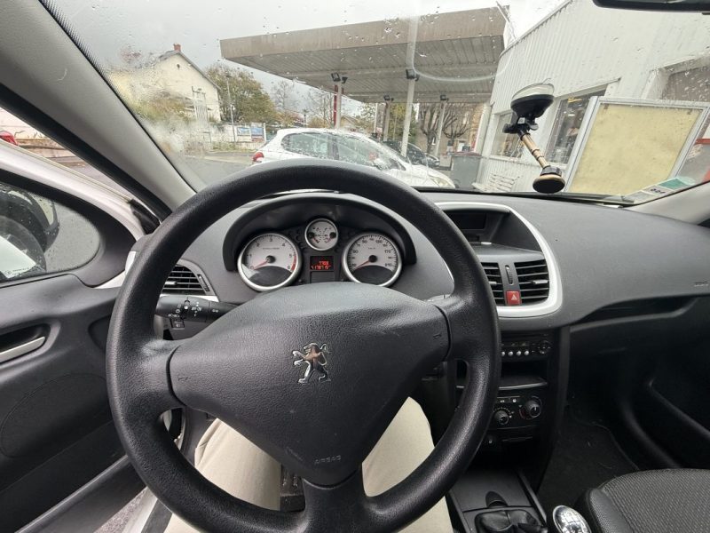 PEUGEOT 207 1.6 HDI 90 99G 