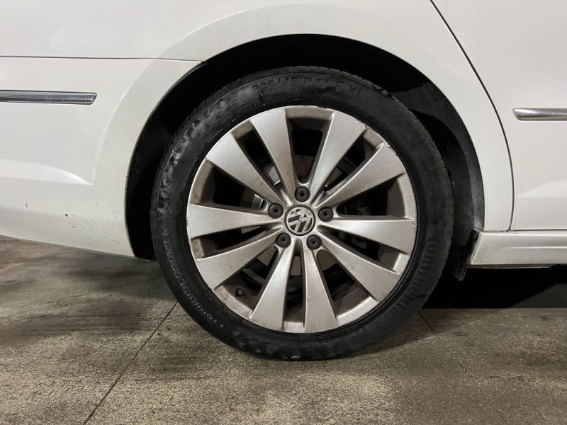 VOLKSWAGEN PASSAT CC 2.0 TDI 140CH BLUEMOTION CARAT - SUIVI FACTURES - 211000KM 