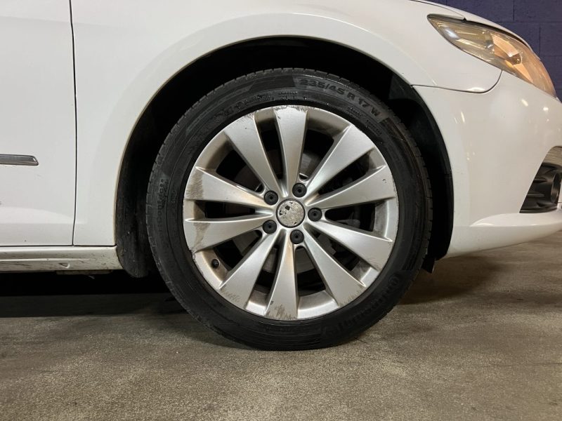 VOLKSWAGEN PASSAT CC 2.0 TDI 140CH BLUEMOTION CARAT - SUIVI FACTURES - 211000KM 