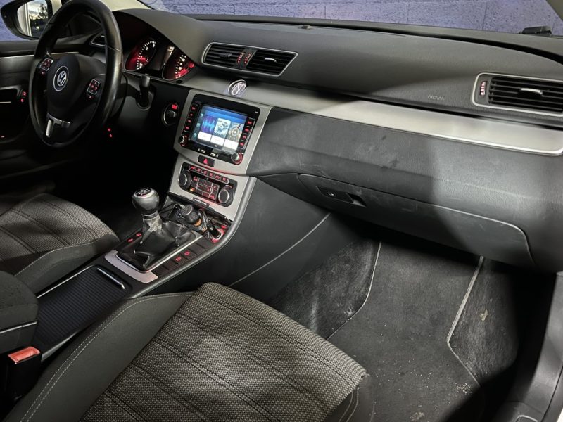 VOLKSWAGEN PASSAT CC 2.0 TDI 140CH BLUEMOTION CARAT - SUIVI FACTURES - 211000KM 