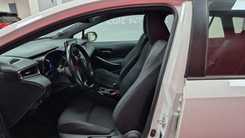 TOYOTA COROLLA TOURING SPORTS 122cv DYNAMIC BUSINESS/1 ERE MAIN/TVA RECUPERABLE