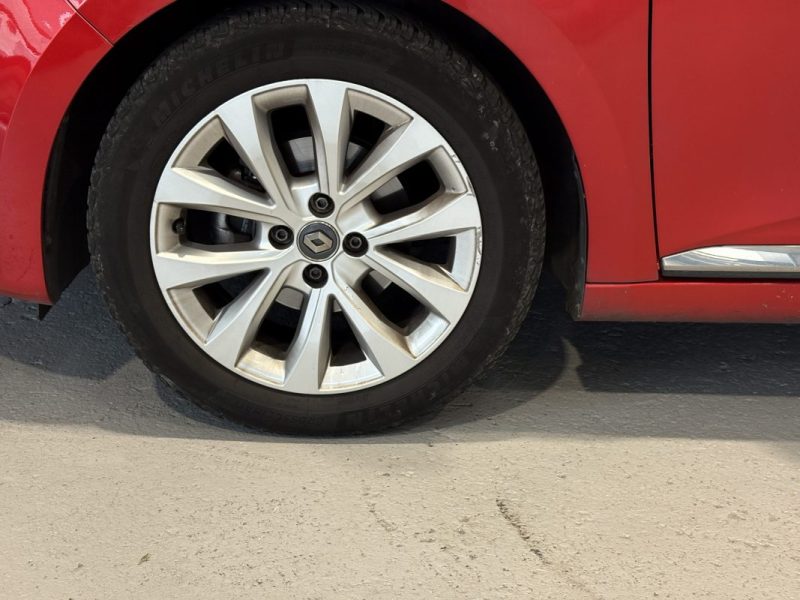 Renault Clio 5 100ch Intens - Carplay - Ambiance Led - Réglulateur de vitesse - Full LED 