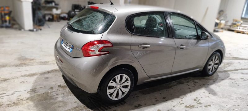 PEUGEOT 208 1.2 VTI ALLURE 5P 2014