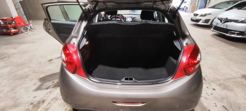 PEUGEOT 208 1.2 VTI ALLURE 5P 2014