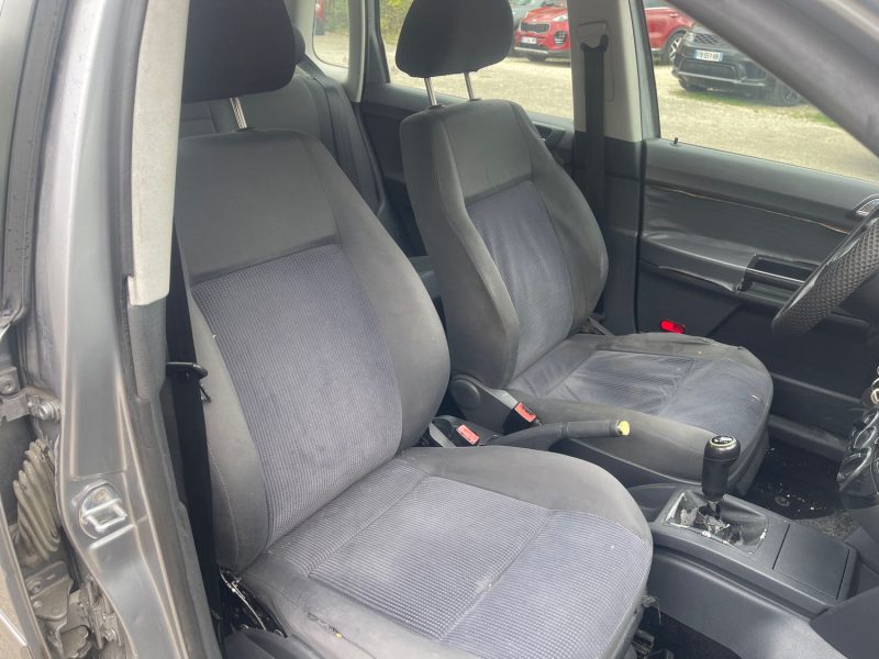 VOLKSWAGEN POLO 1.4 16S 80 SPORT 