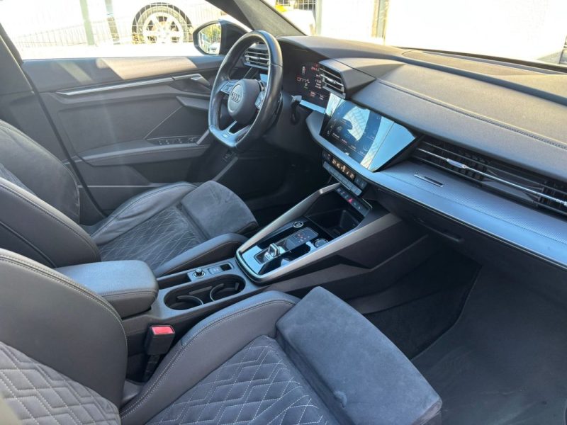 AUDI A3 35 TFSI 150CH S-LINE S TRONIC 7 