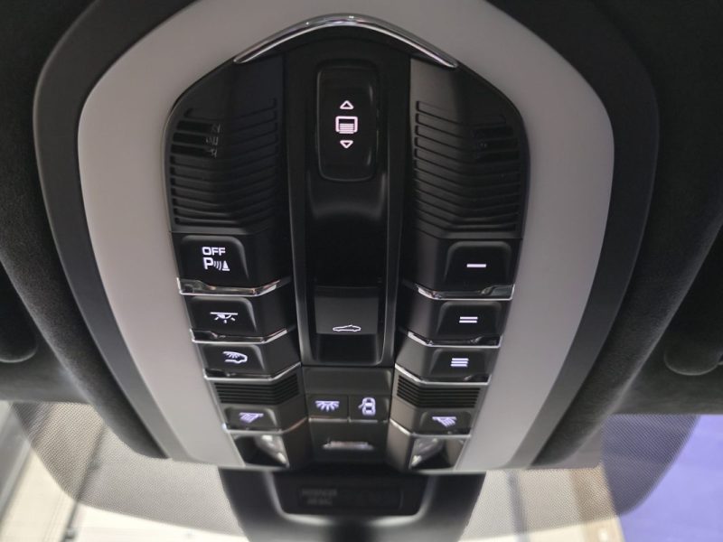 PORSCHE MACAN 3.6 V6 400ch Turbo PDK / SUIVI COMPLET PORSCHE / PORSCHE APPROUVED