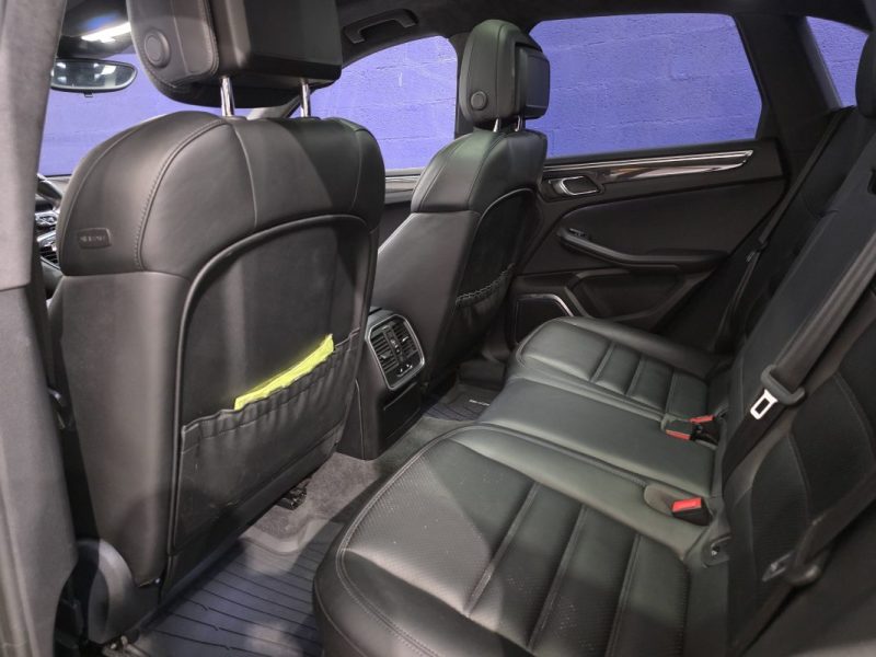 PORSCHE MACAN 3.6 V6 400ch Turbo PDK / SUIVI COMPLET PORSCHE / PORSCHE APPROUVED