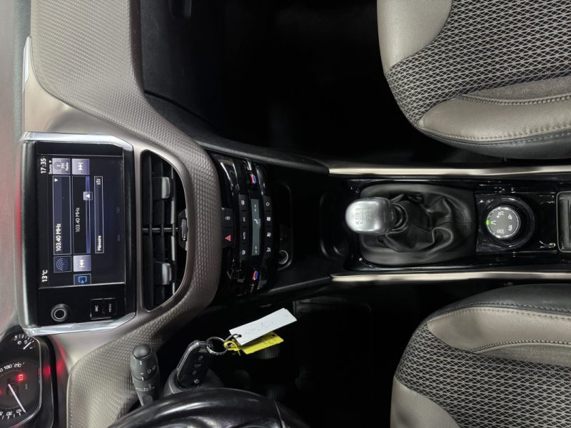 PEUGEOT 2008 1.6 BLUEHDI 120CH URBAN CROSS S&S 2015