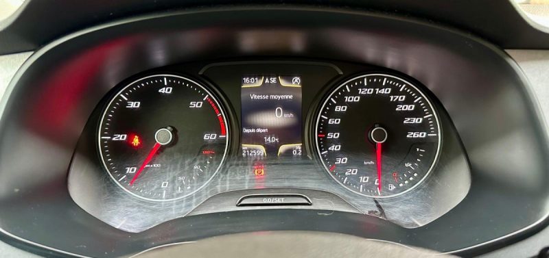 SEAT LEON 2.0 TDI 184 "FR" **1ÈRE MAIN** 